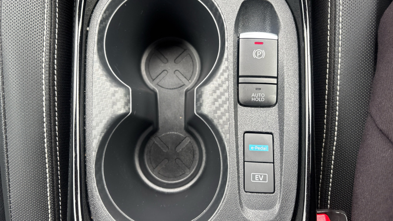 Nissan Juke 1.6 Hybrid Tekna 5dr Auto Hybrid Hatchback